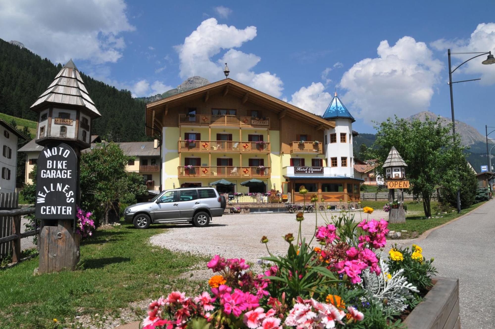 Hotel Ciamol Кампітелло-ді-Фасса Екстер'єр фото