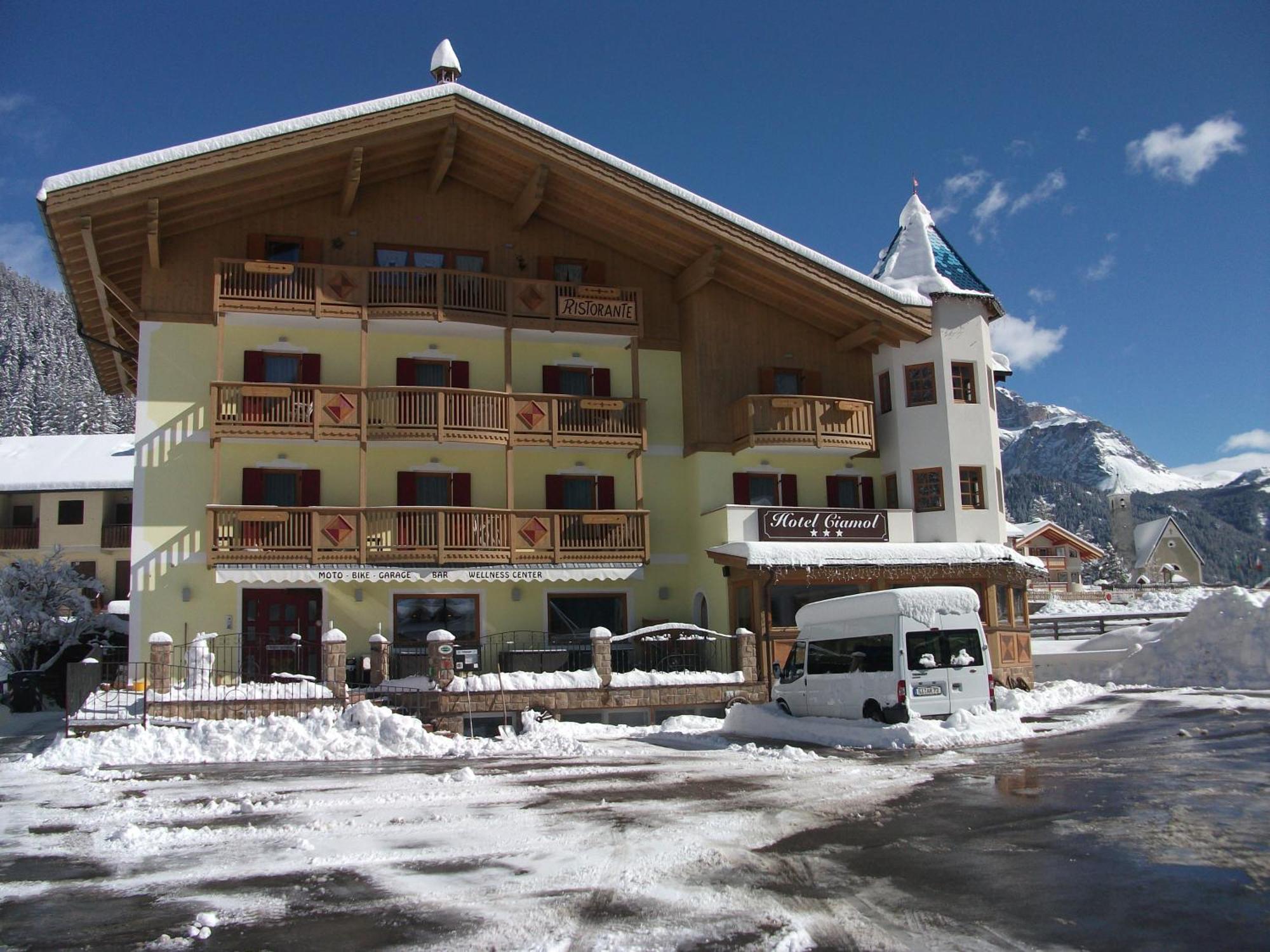 Hotel Ciamol Кампітелло-ді-Фасса Екстер'єр фото